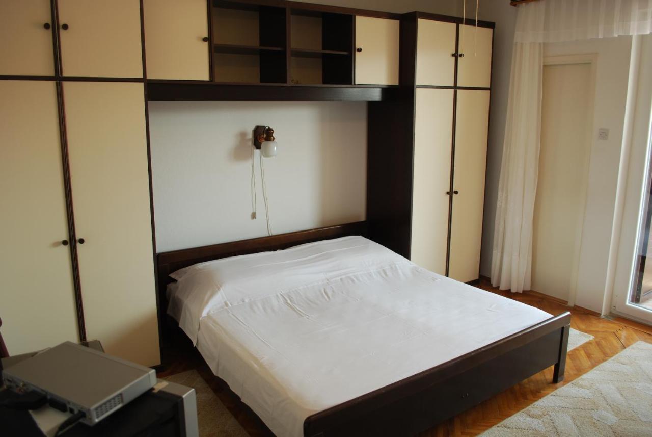 Apartments And Rooms By The Sea Pag - 11487 パグ エクステリア 写真